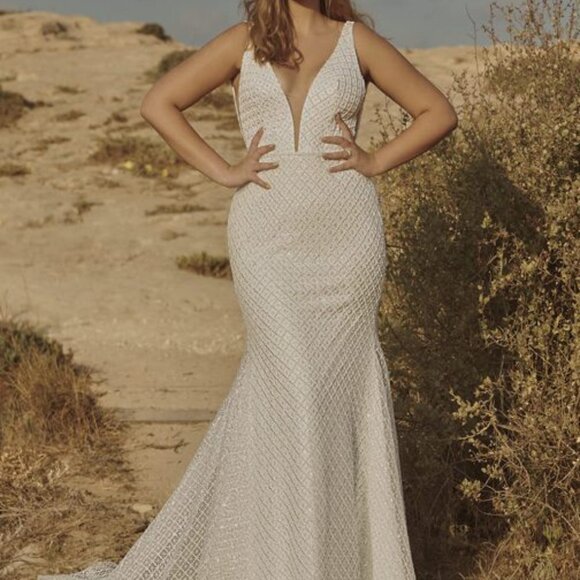 Rish, Pallas Gown - Picture 1 of 7
